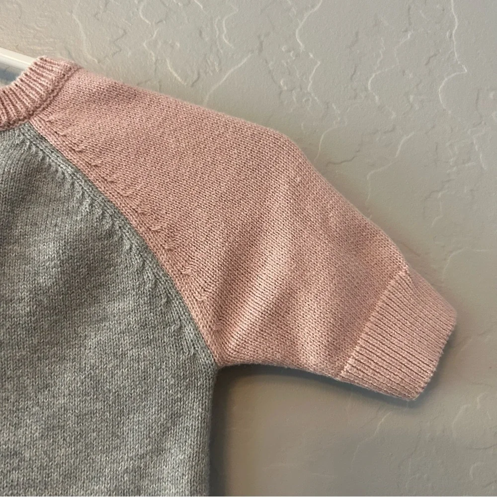 ⭐️Baby Gap gray pink and white smile sweater one piece outfit size newborn